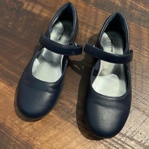 Land’s End Girls Dress/School Shoes Size 1